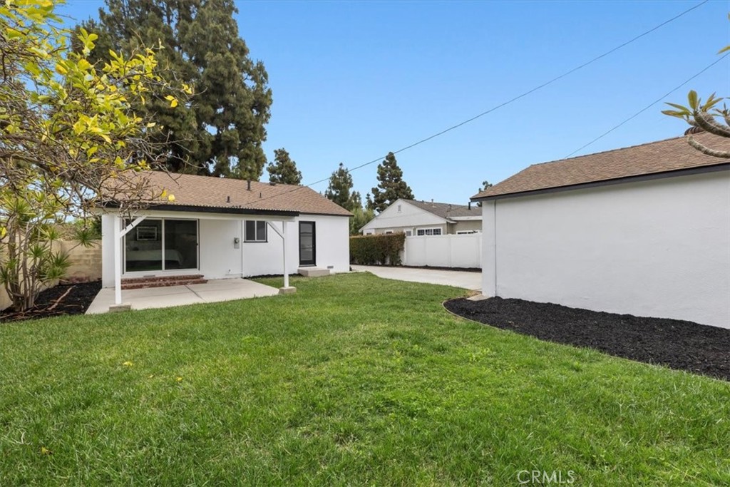 15007 Kornblum Avenue