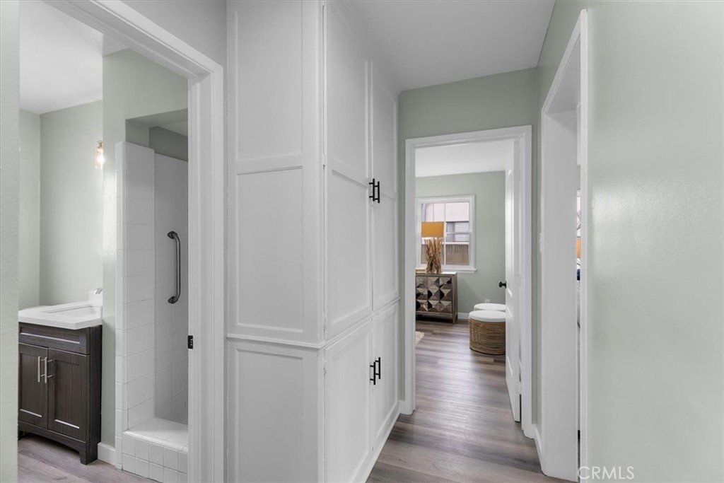 15007 Kornblum Avenue