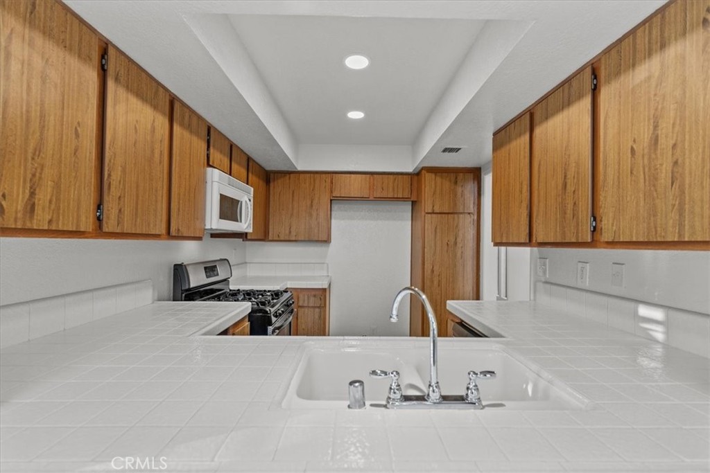 231 Bethany Road 310