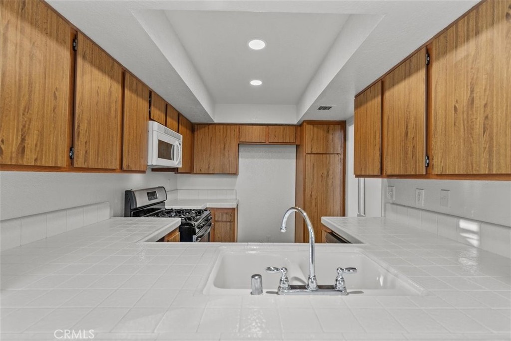 231 Bethany Road 310