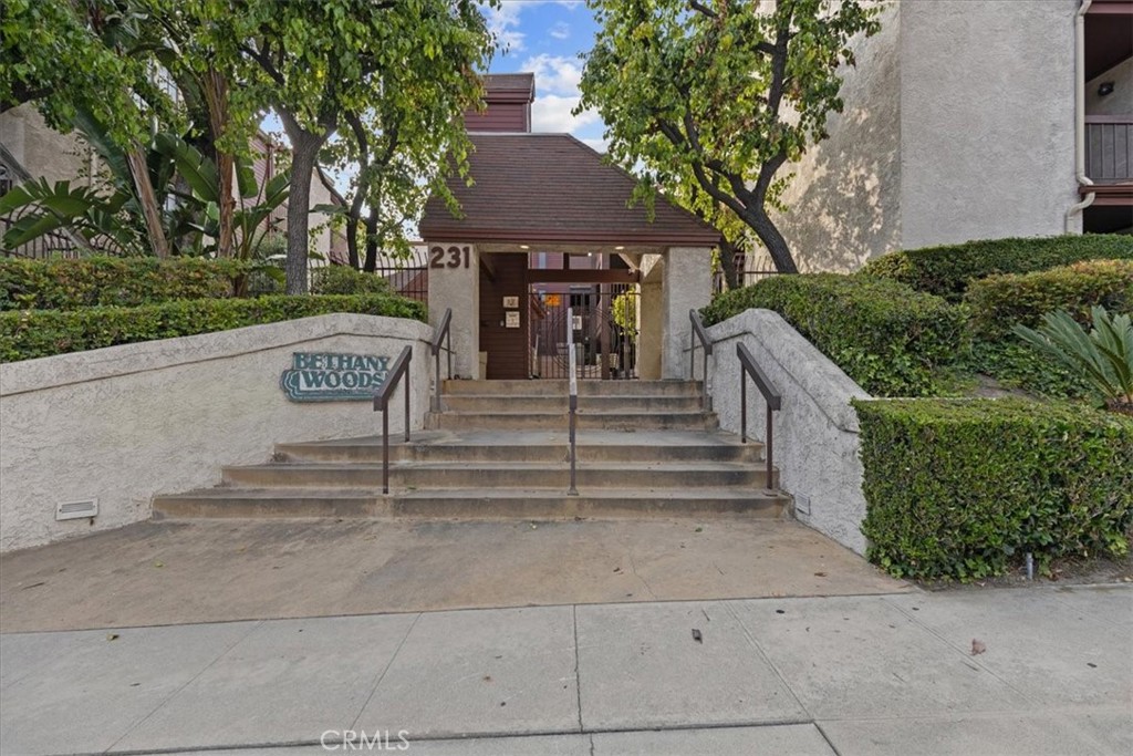 231 Bethany Road 310