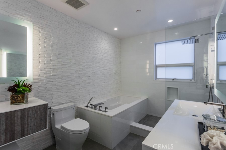 947 4TH Street A