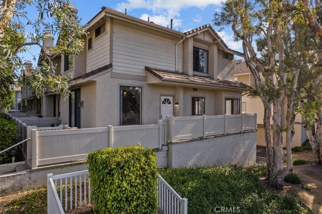 2621 Plaza Del Amo 504