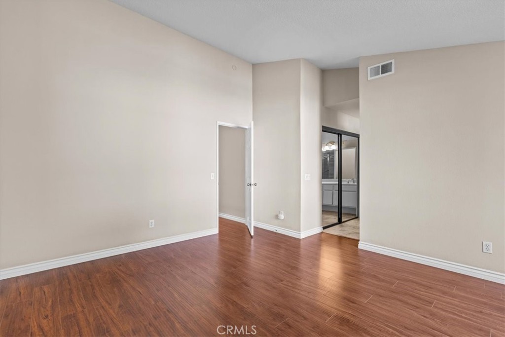 2621 Plaza Del Amo 504