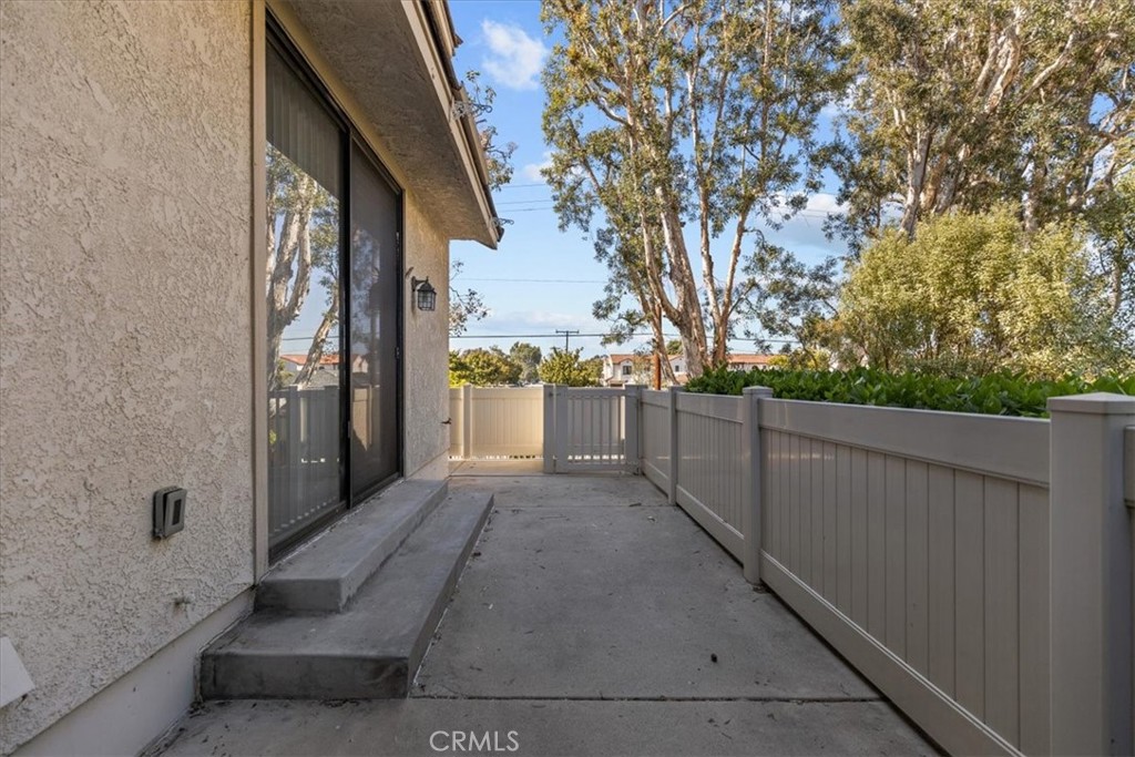 2621 Plaza Del Amo 504