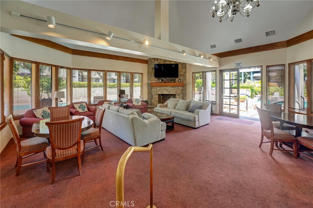 2577 Plaza Del Amo 720