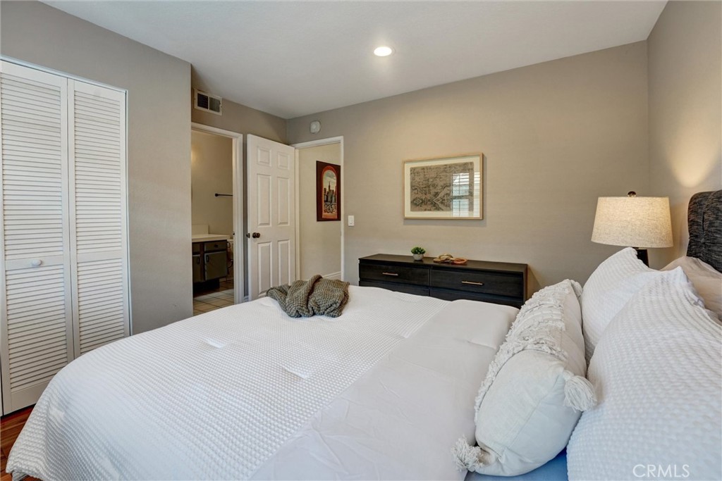 2577 Plaza Del Amo 720