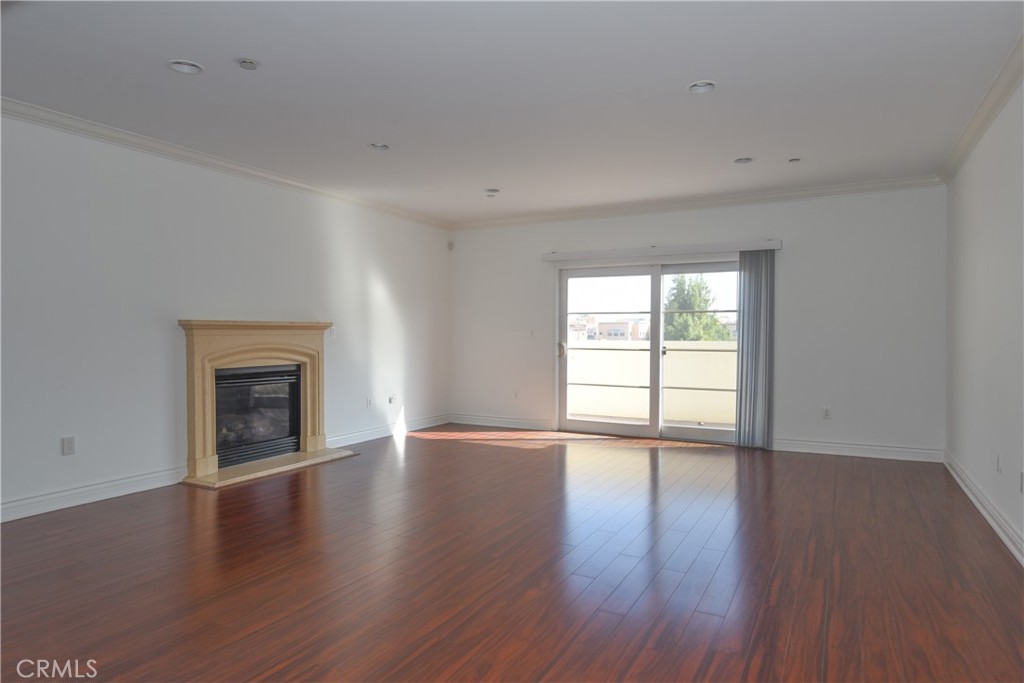 11848 Kiowa Avenue 305