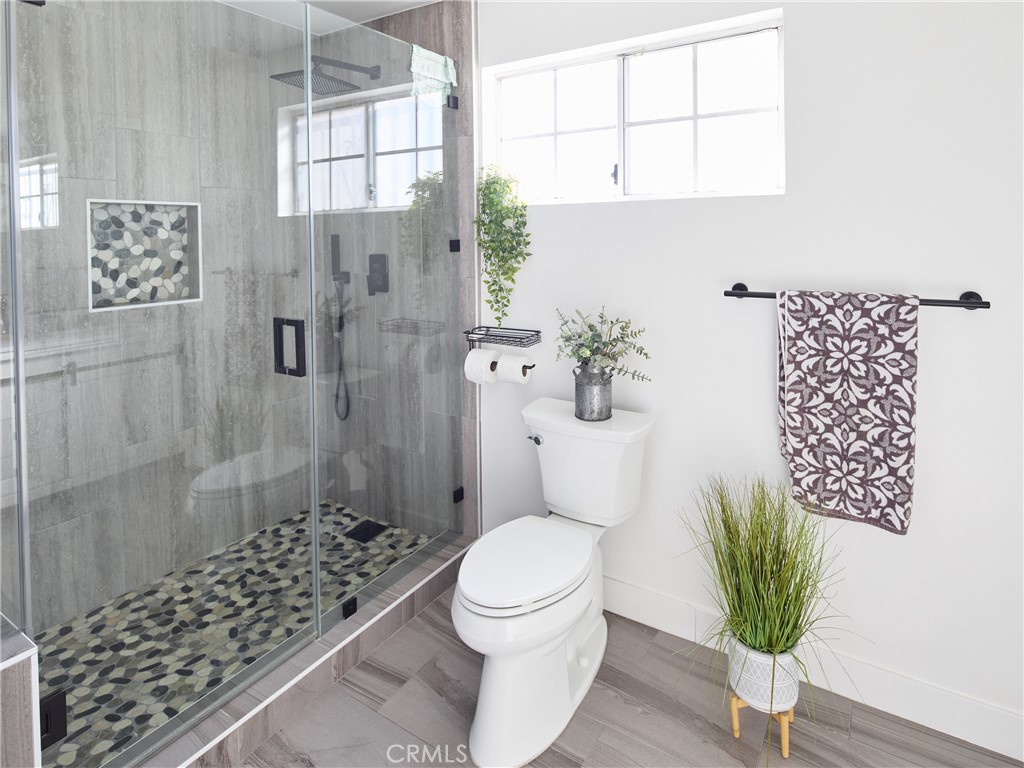 14450 Cordary Avenue