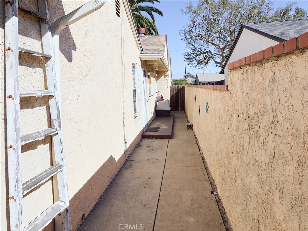 14450 Cordary Avenue