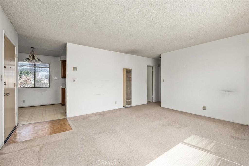 16118 S Manhattan Place