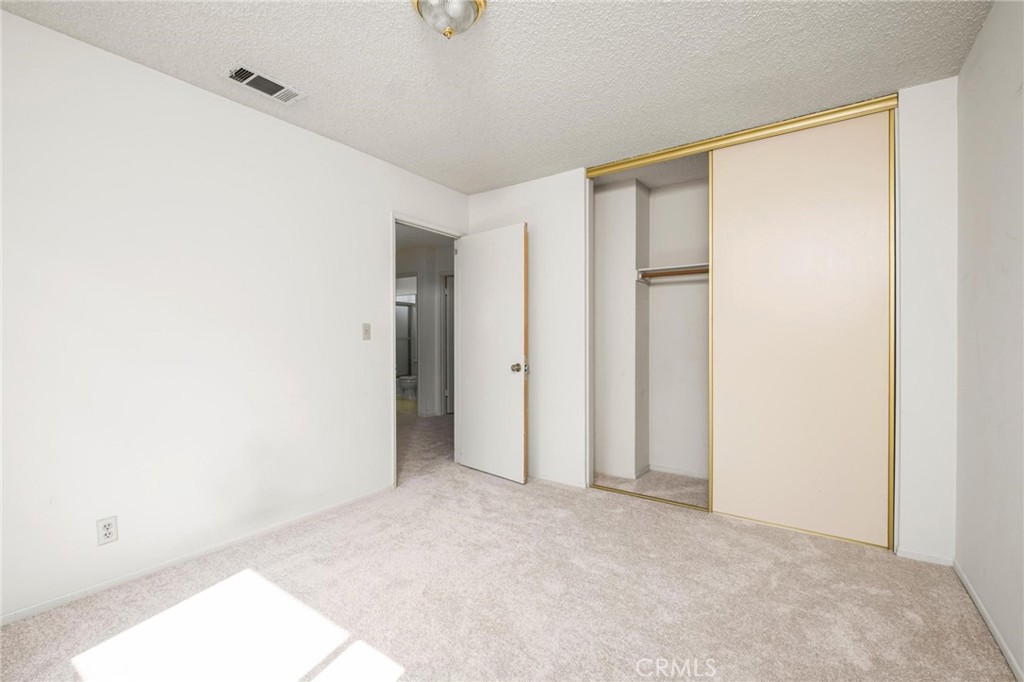 16118 S Manhattan Place