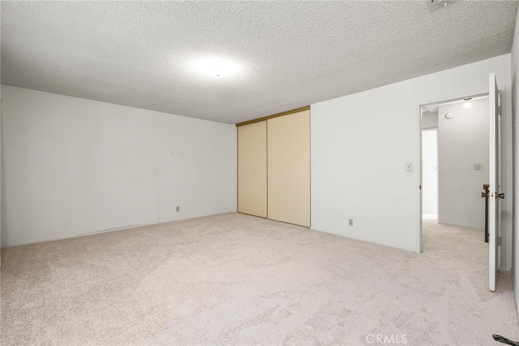 16118 S Manhattan Place