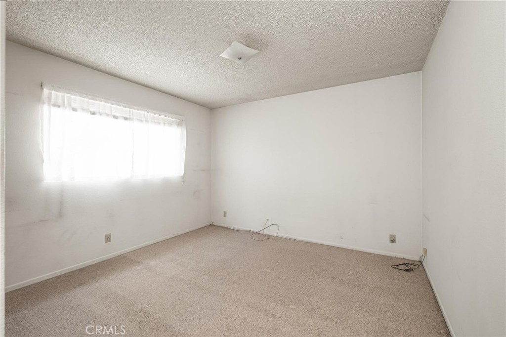 16118 S Manhattan Place