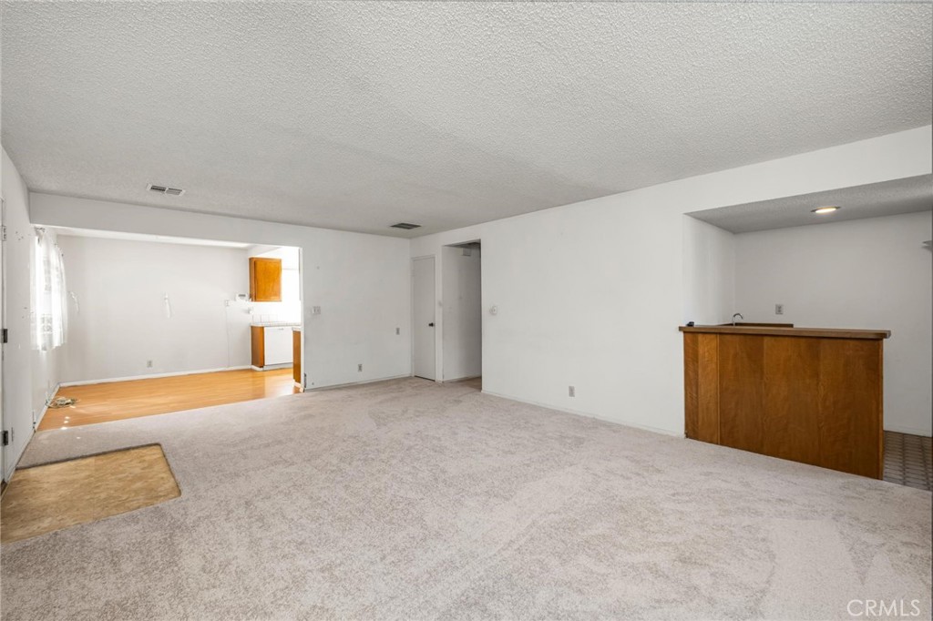 16118 S Manhattan Place