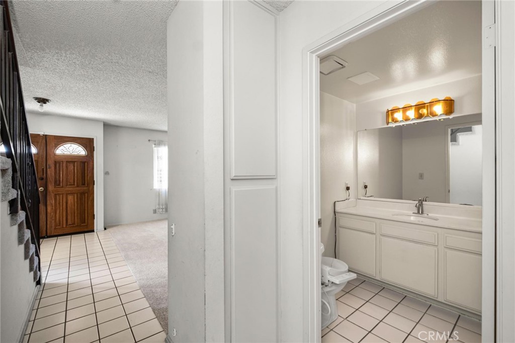 16118 S Manhattan Place