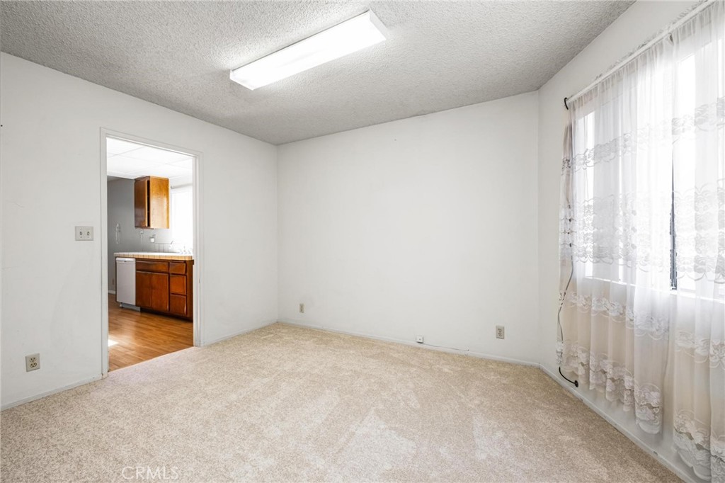 16118 S Manhattan Place