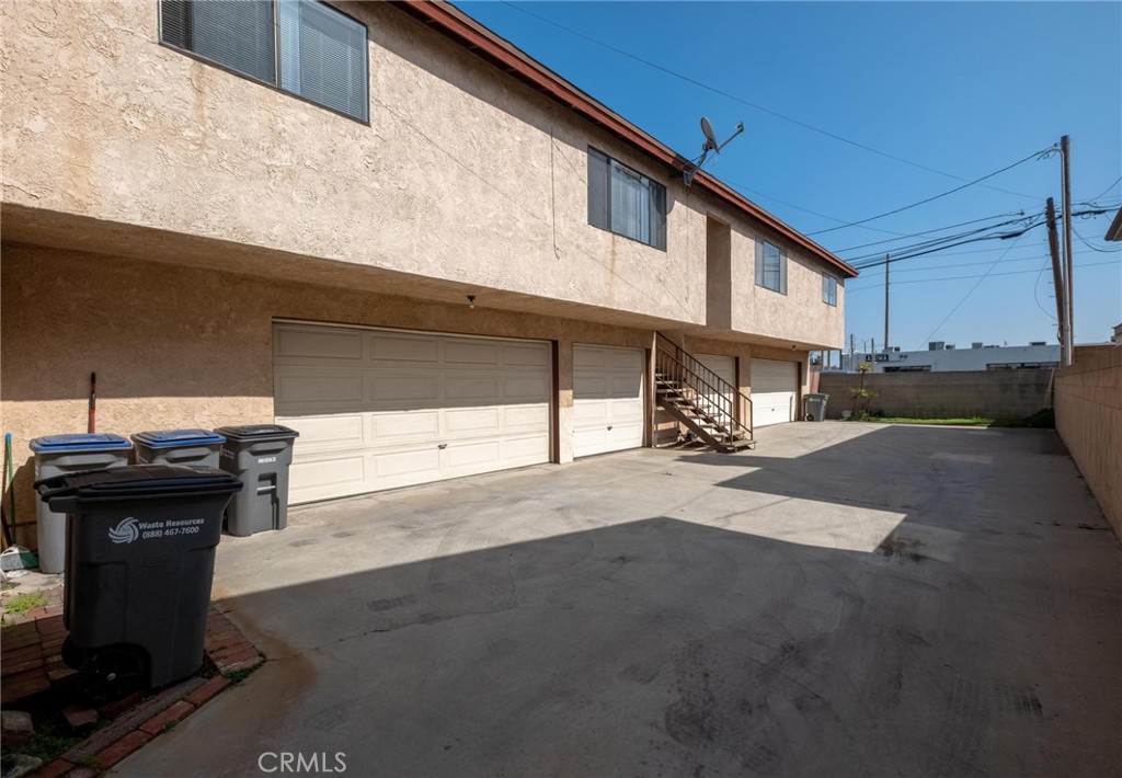 16118 S Manhattan Place