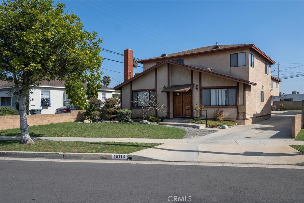 16118 S Manhattan Place