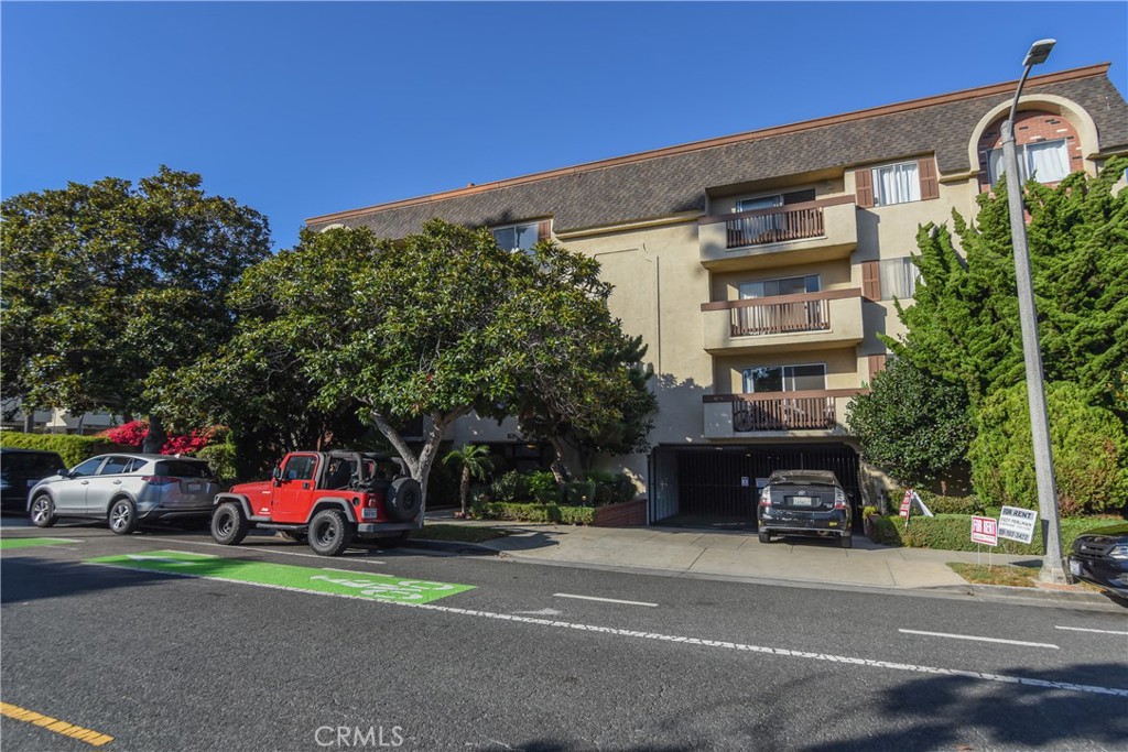 811 6th Street 102