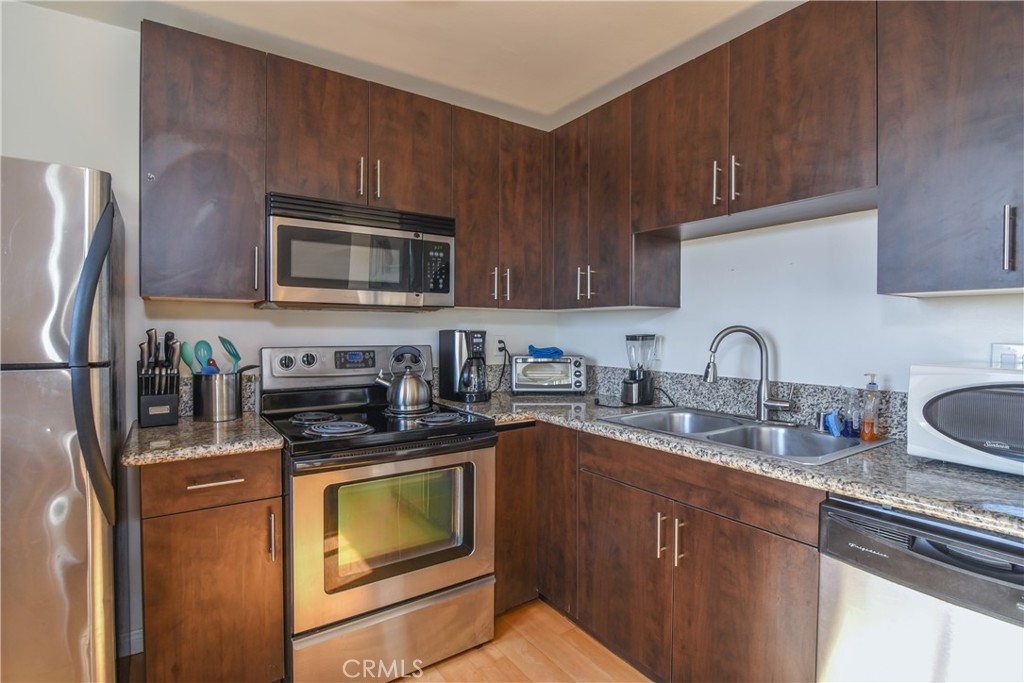 14 Ozone Avenue 4