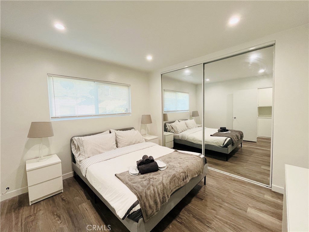 3864 Inglewood Boulevard 7