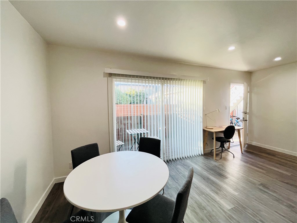 3864 Inglewood Boulevard 7