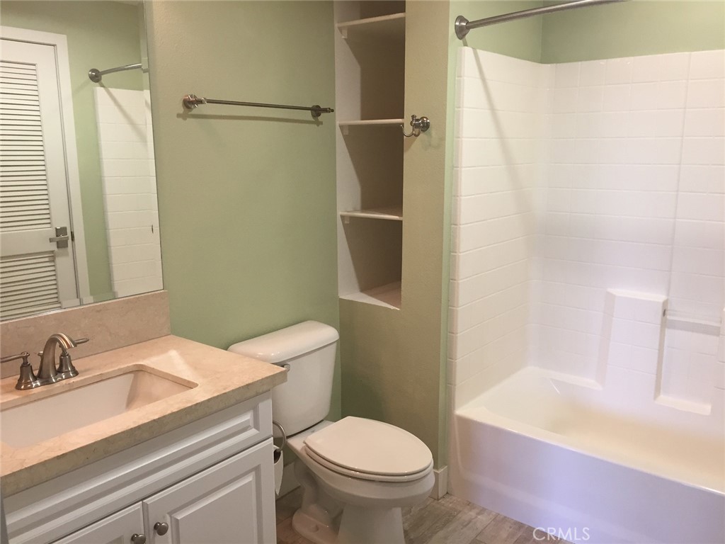 2349 Jefferson St 202