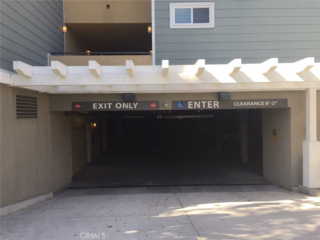 2349 Jefferson St 202