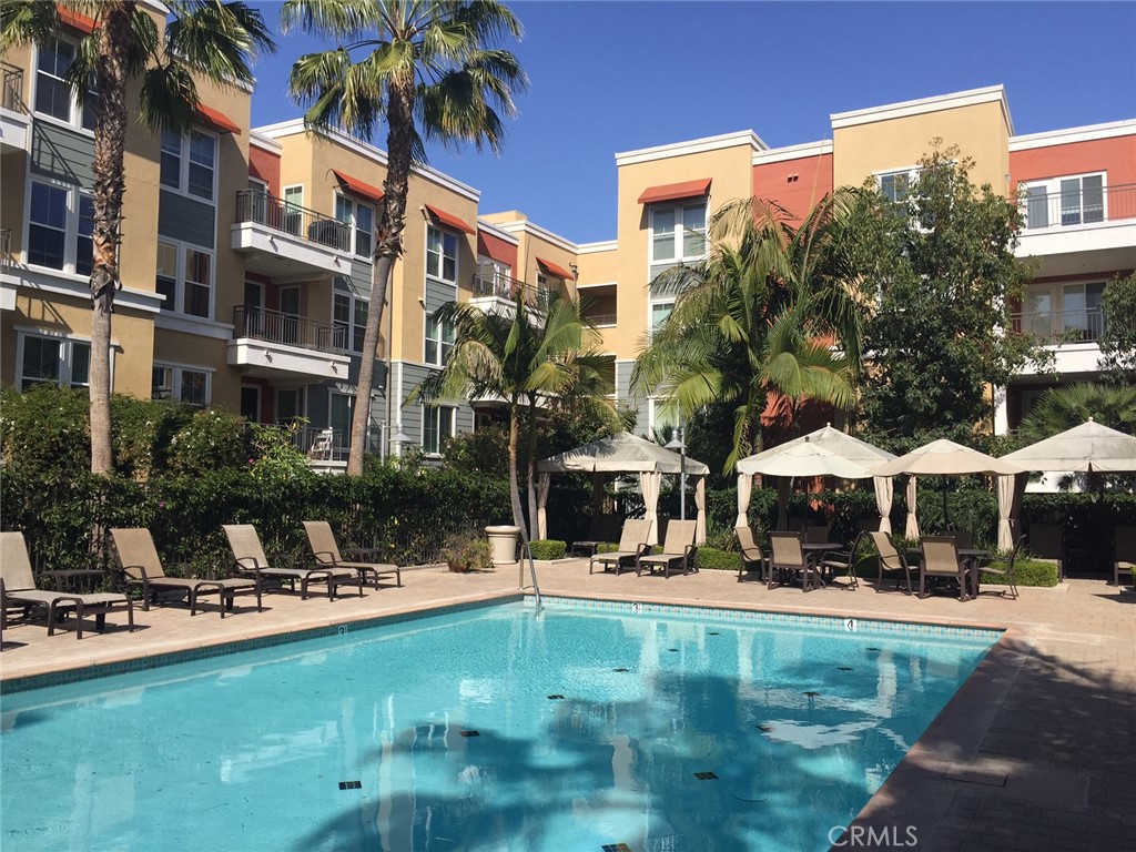 2349 Jefferson St 202