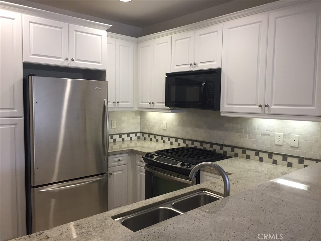 2349 Jefferson St 202