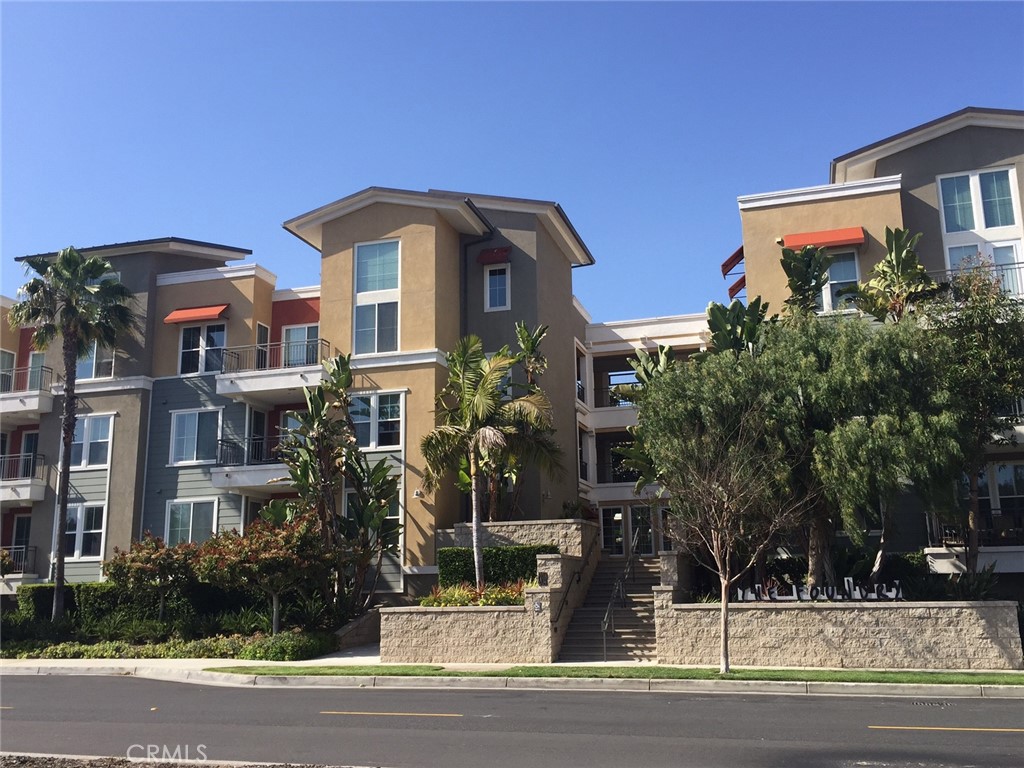 2349 Jefferson St 202