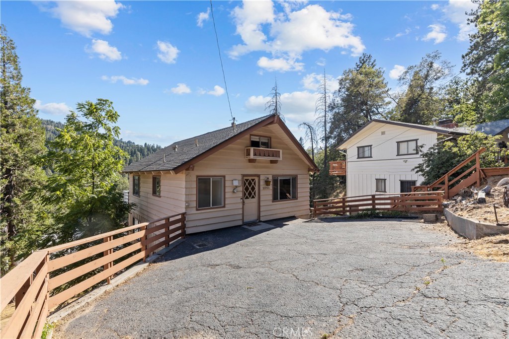 23755 Zuger Dr