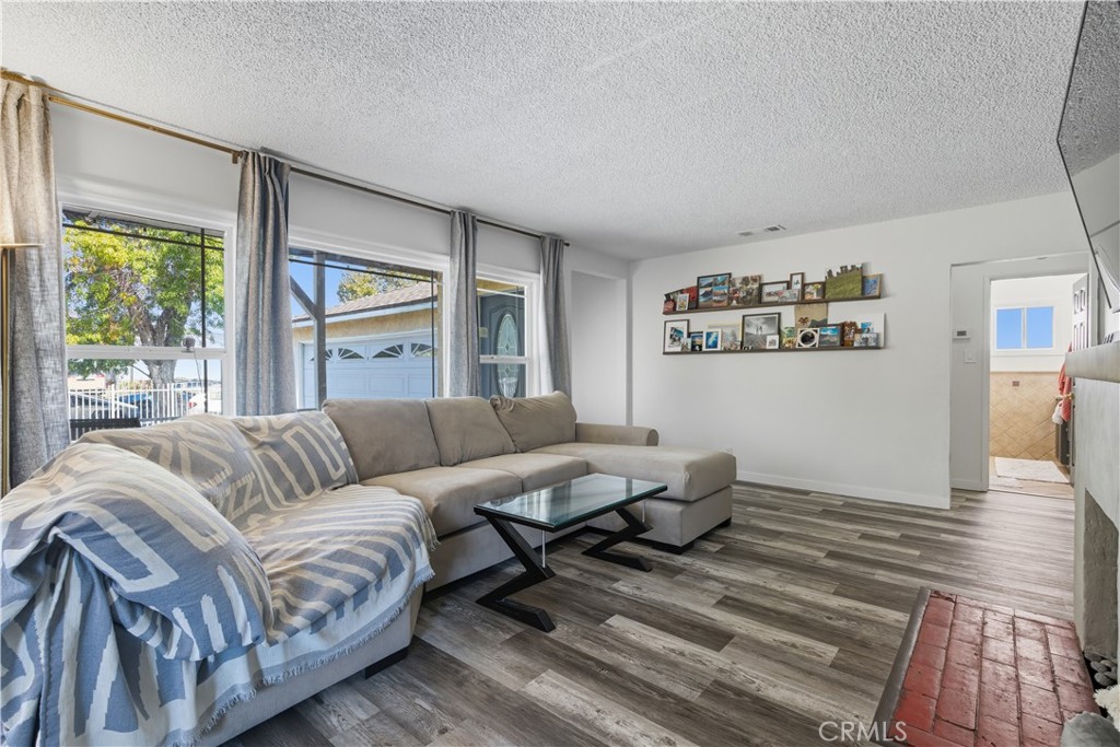 13568 Ottoman Street