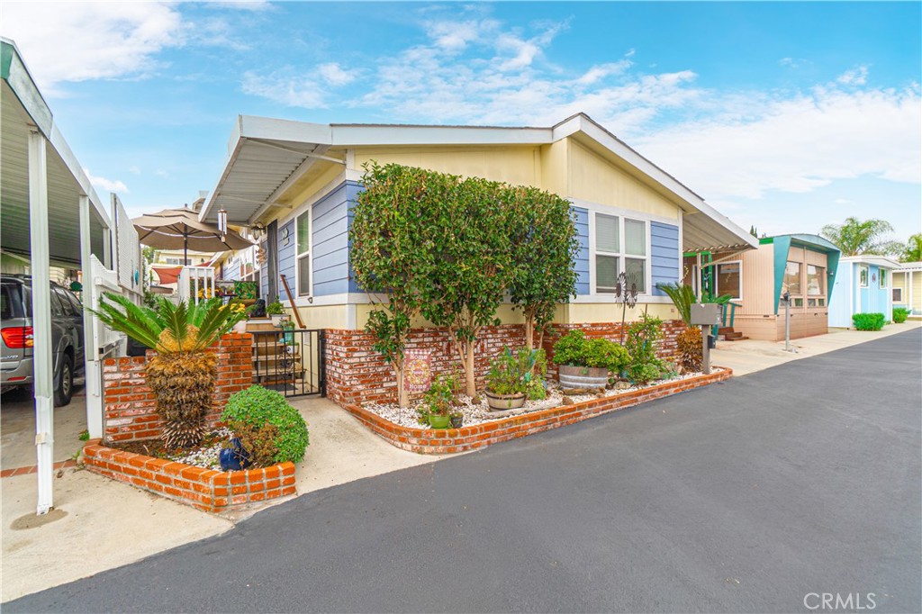 1501 Palos Verdes Drive North 64