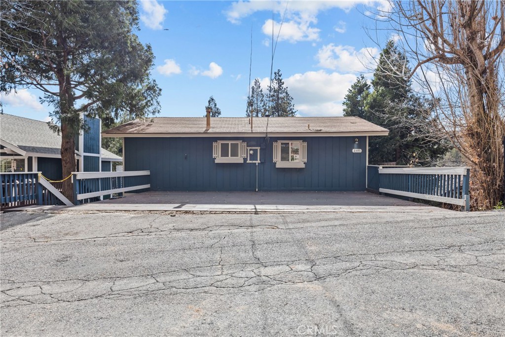 23771 Zuger Dr