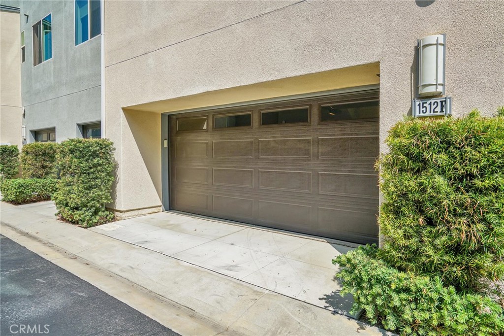 1512 W Artesia Square F