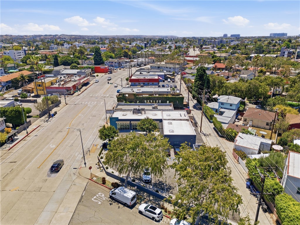 11461 W Washington