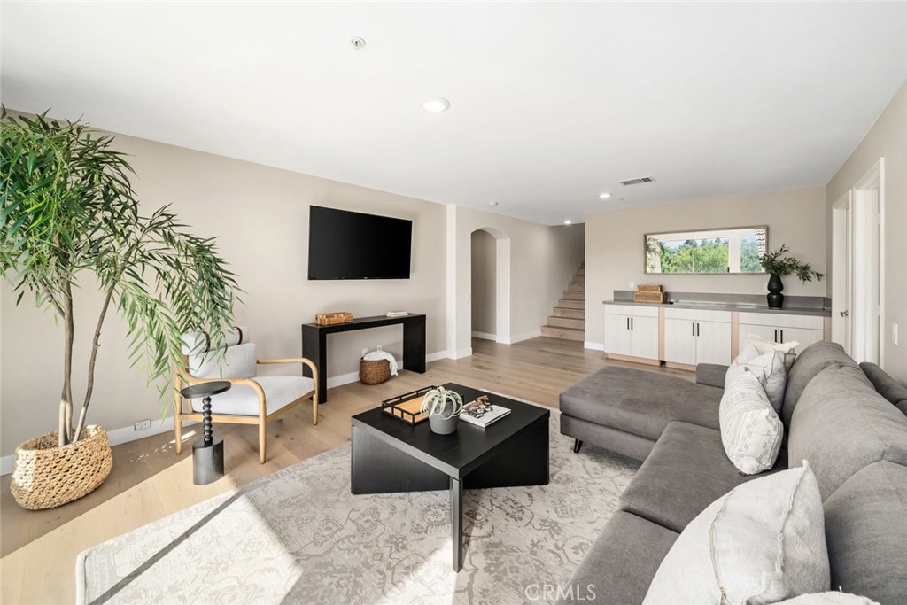 4573 Spanish Oaks