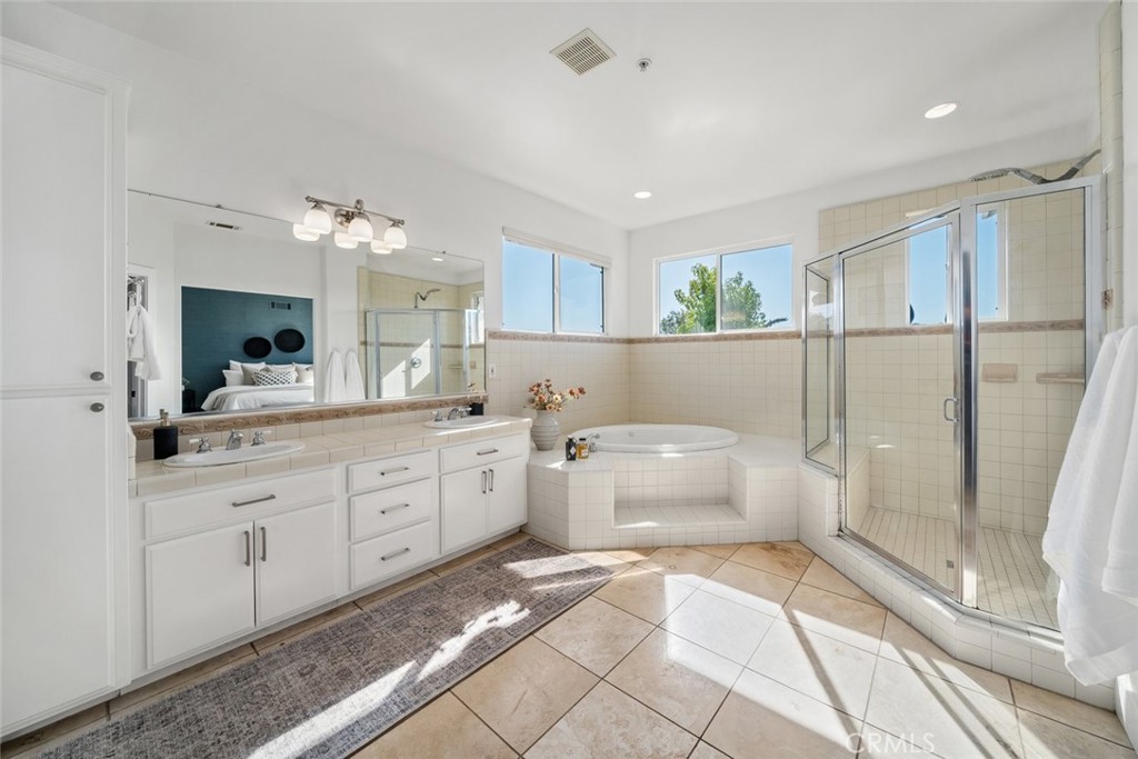4573 Spanish Oaks