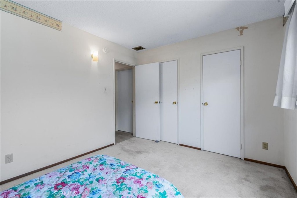 1283 W Newport Street