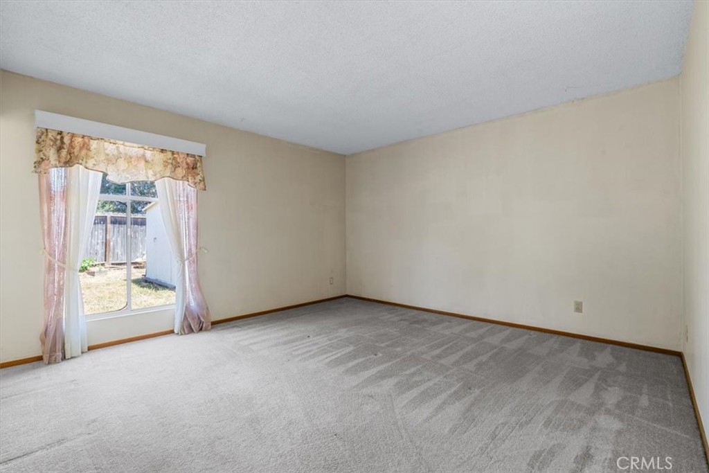 1283 W Newport Street