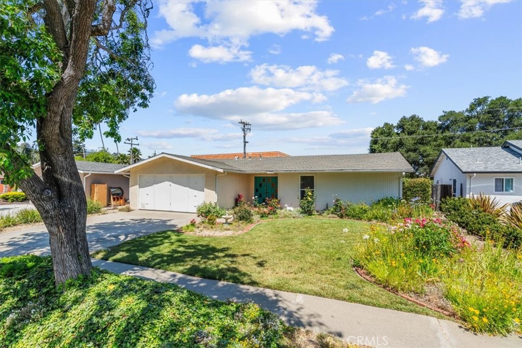 1283 W Newport Street