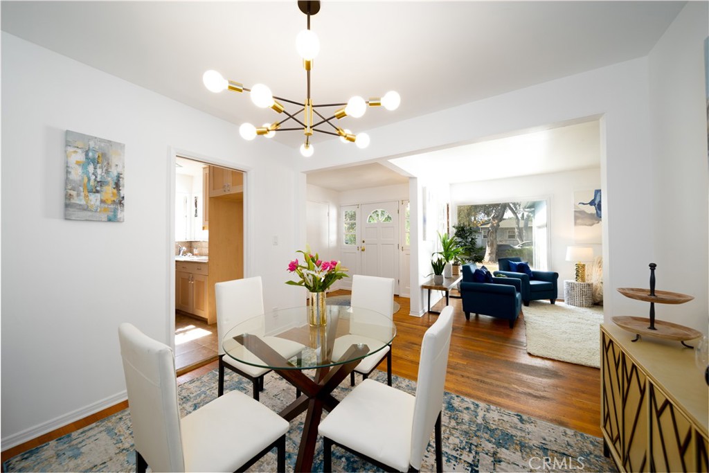 3226 Oakhurst Avenue