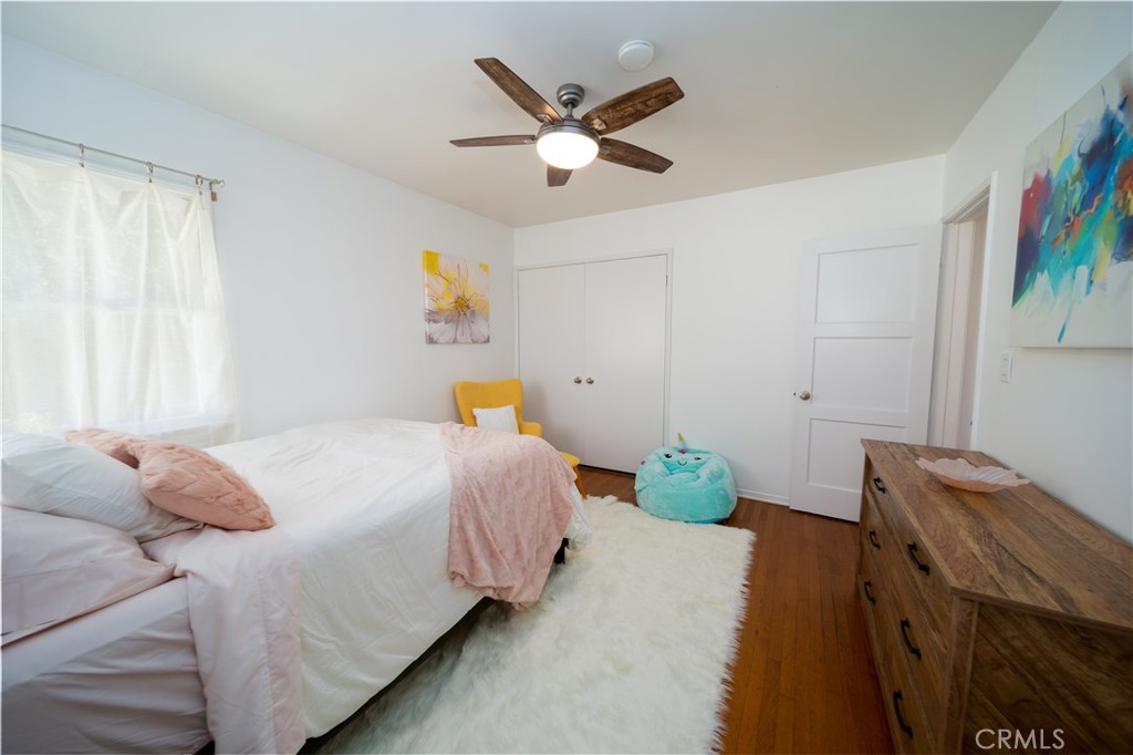 3226 Oakhurst Avenue