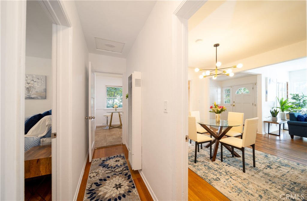 3226 Oakhurst Avenue