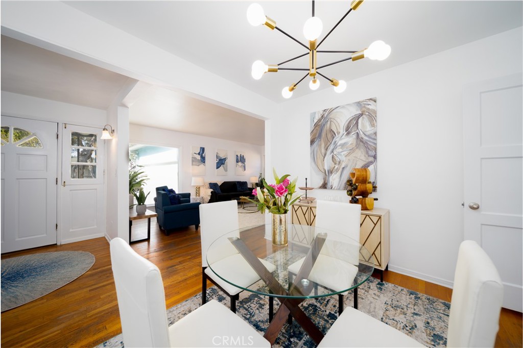 3226 Oakhurst Avenue