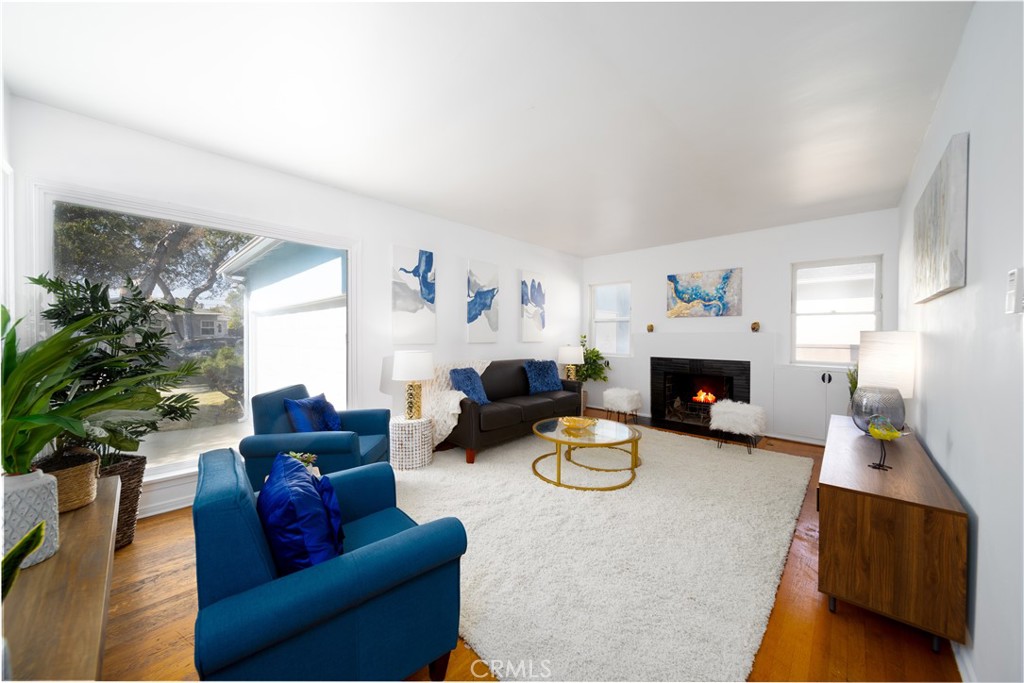 3226 Oakhurst Avenue