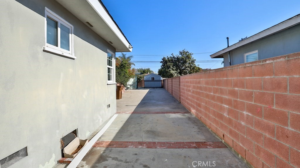 12382 Pine Street