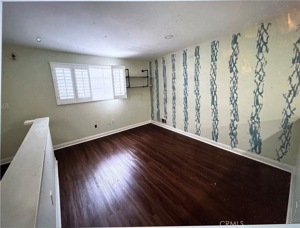 5565 Canoga Avenue 318